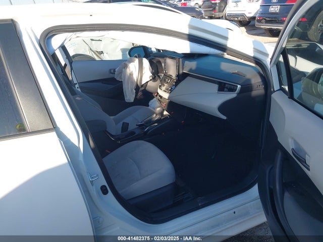 JTDEAMDE1NJ037740 Toyota Corolla Hybrid Le