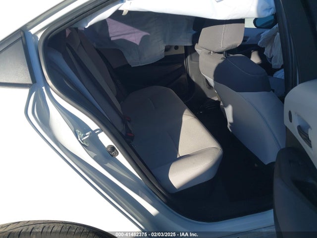 JTDEAMDE1NJ037740 Toyota Corolla Hybrid Le