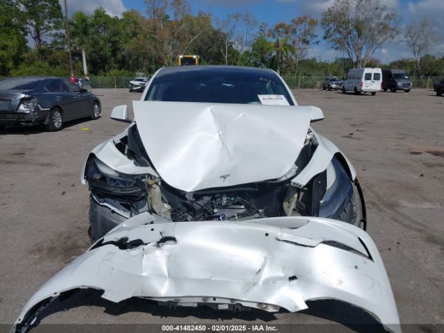 7SAYGDEF8NF469111 Tesla Model Y Performance Dual Motor All-wheel Drive