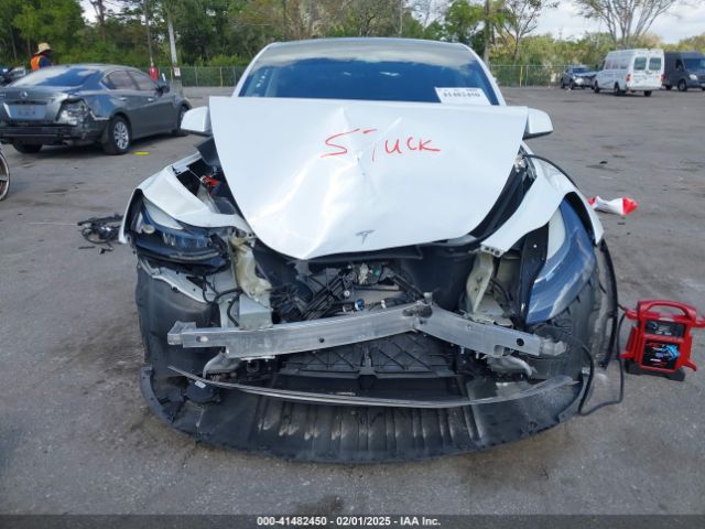 7SAYGDEF8NF469111 Tesla Model Y Performance Dual Motor All-wheel Drive