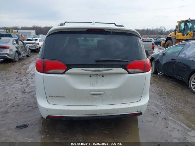 Chrysler Pacifica Touring L 2020 2C4RC1BGXLR176742 Image 16