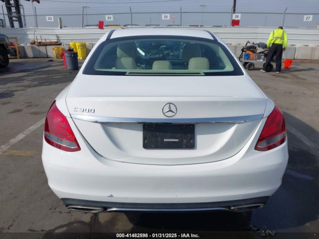 55SWF4JB6HU210940 Mercedes-Benz C 300 Luxury/sport