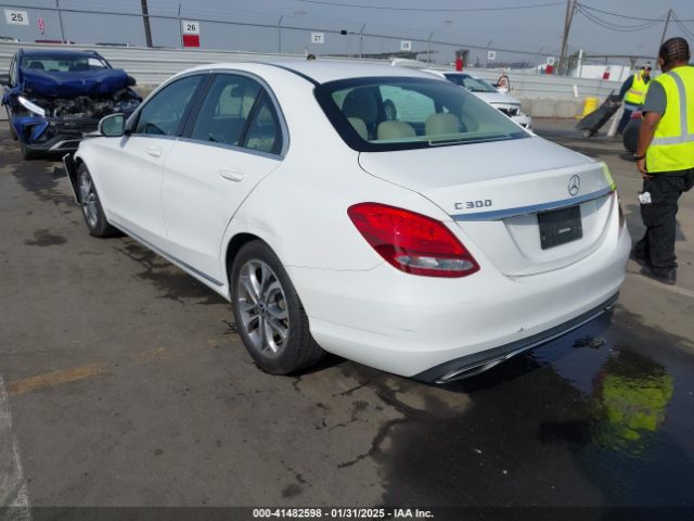 55SWF4JB6HU210940 Mercedes-Benz C 300 Luxury/sport