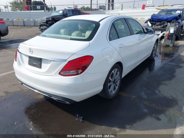 55SWF4JB6HU210940 Mercedes-Benz C 300 Luxury/sport