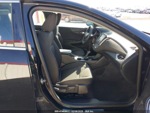 1G1ZB5ST4JF257921 Chevrolet Malibu 1ls