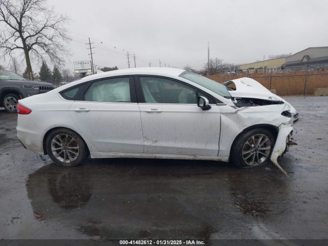 3FA6P0H74LR155667 Ford FUSION SE