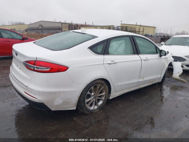 3FA6P0H74LR155667 Ford FUSION SE