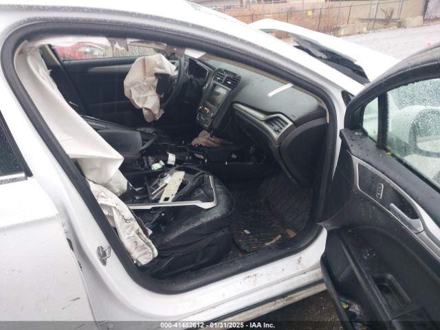 3FA6P0H74LR155667 Ford FUSION SE