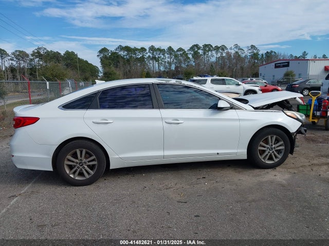 Hyundai SONATA SE 2015 5NPE24AF9FH105271 Image 14