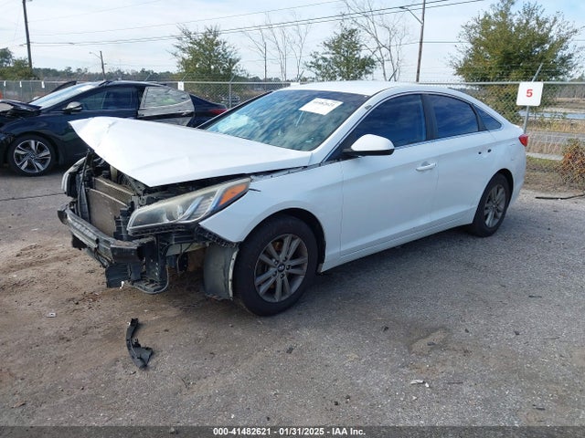 Hyundai SONATA SE 2015 5NPE24AF9FH105271 Image 2