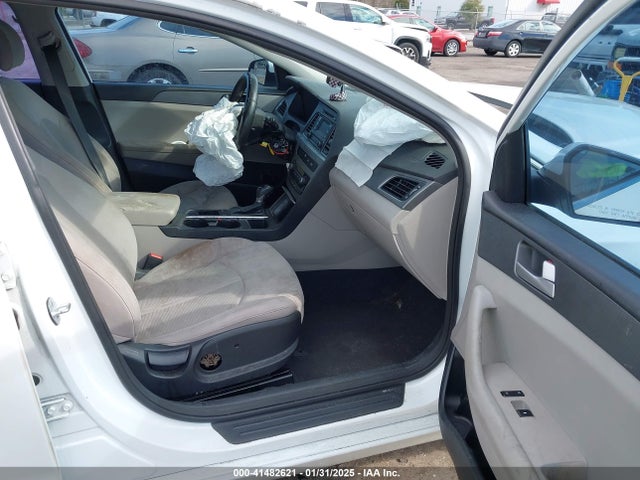 Hyundai SONATA SE 2015 5NPE24AF9FH105271 Image 5
