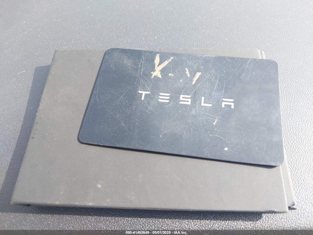 2021 TESLA MODEL Y 5YJYGDEE0MF069451 Photo 10