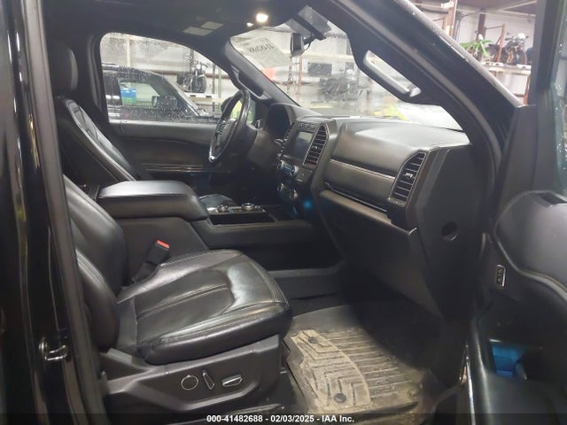 1FMJU2AT7JEA53212 Ford Expedition Limited
