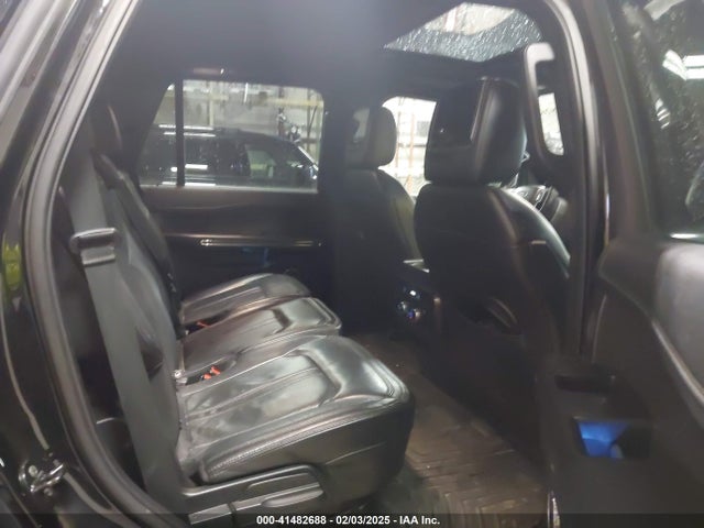 1FMJU2AT7JEA53212 Ford Expedition Limited