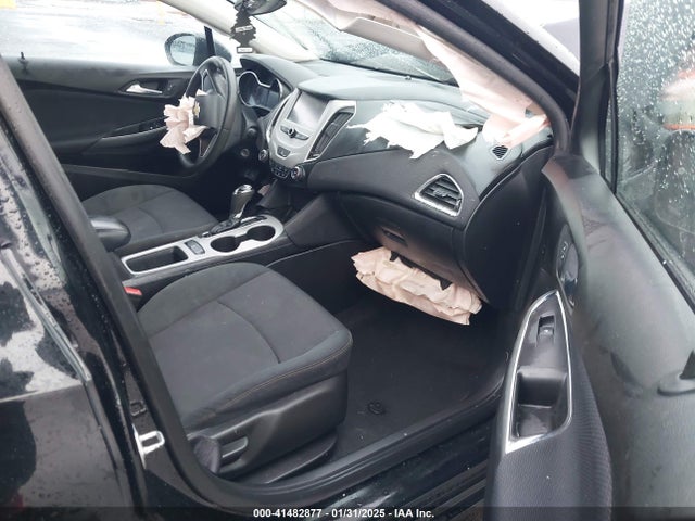 1G1BC5SM9H7180426 Chevrolet Cruze Ls Auto