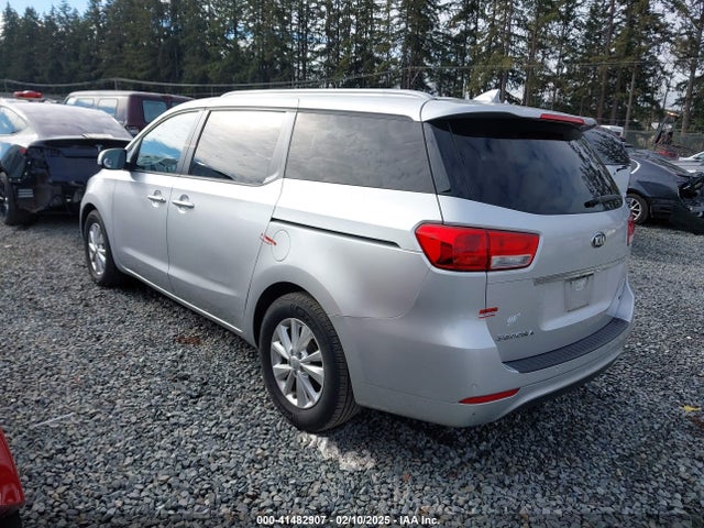 KIA SEDONA LX 2016 KNDMB5C14G6092993 Image 3