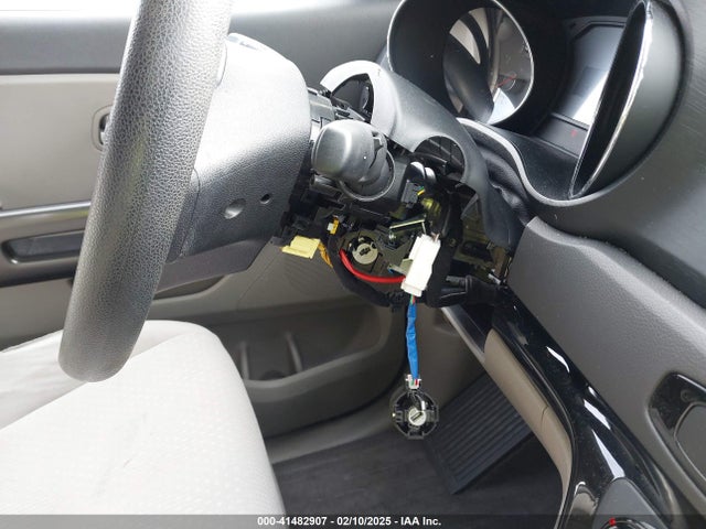 KIA SEDONA LX 2016 KNDMB5C14G6092993 Image 6