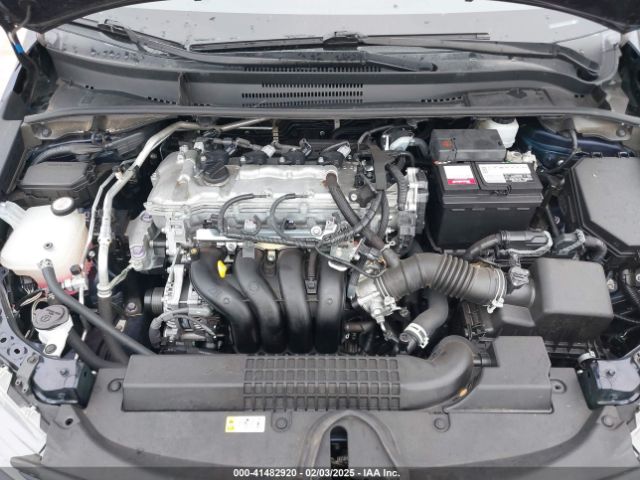 5YFVPMAE9MP215567 Toyota COROLLA LE