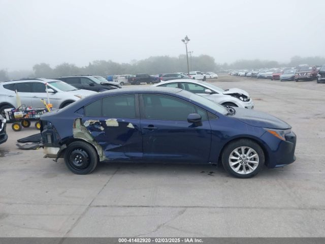 5YFVPMAE9MP215567 Toyota COROLLA LE