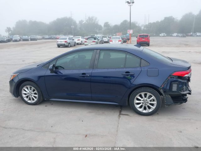 5YFVPMAE9MP215567 Toyota COROLLA LE