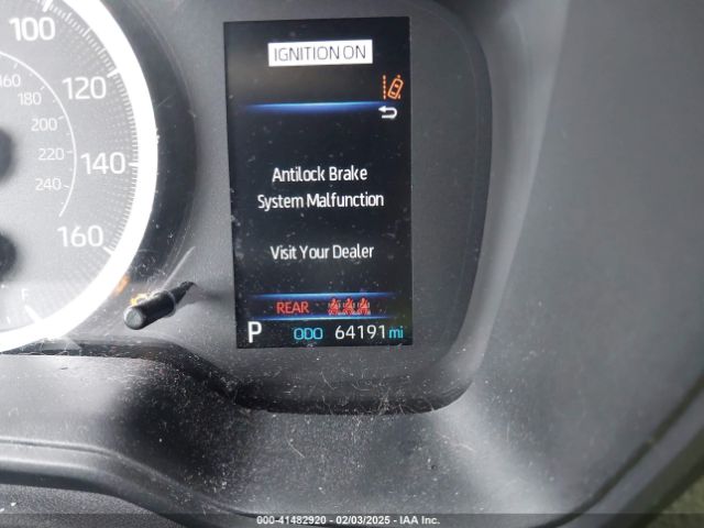 5YFVPMAE9MP215567 Toyota COROLLA LE