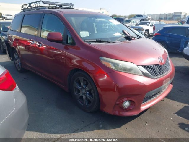 5TDXZ3DC3HS779123 Toyota Sienna Se 8 Passenger