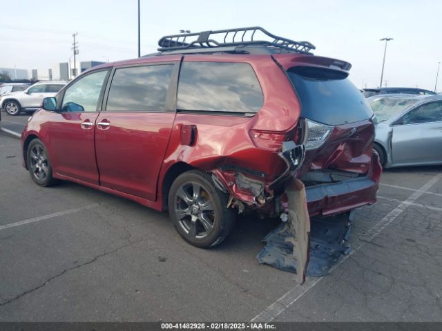 5TDXZ3DC3HS779123 Toyota Sienna Se 8 Passenger