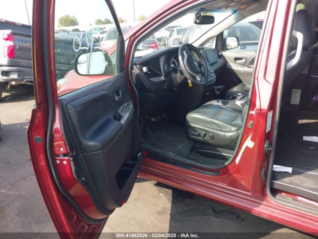5TDXZ3DC3HS779123 Toyota Sienna Se 8 Passenger