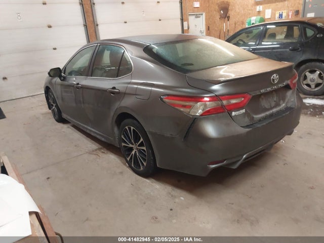 4T1B11HK3JU659309 Toyota CAMRY SE
