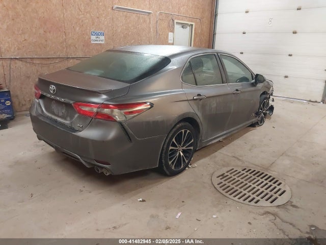 4T1B11HK3JU659309 Toyota CAMRY SE