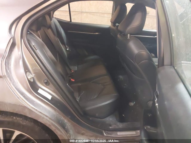 4T1B11HK3JU659309 Toyota CAMRY SE