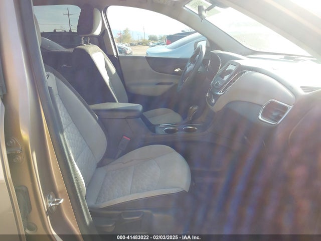 Chevrolet EQUINOX LS 2019 2GNAXHEV2K6215321 Image 5