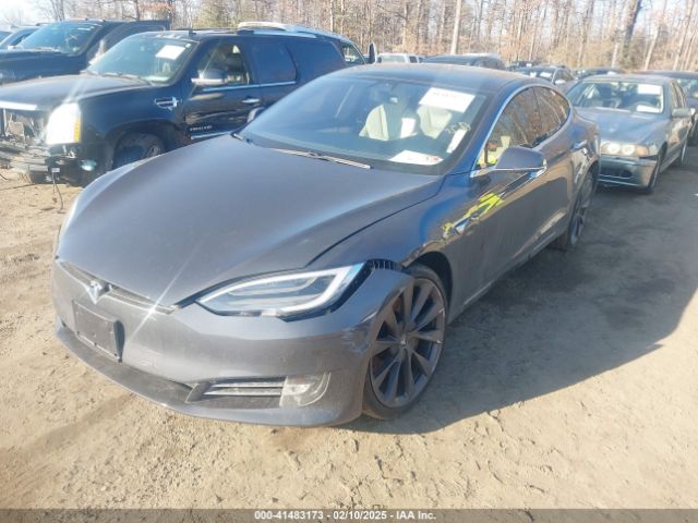 2019 TESLA MODEL S 5YJSA1E2XKF331744 Photo 1