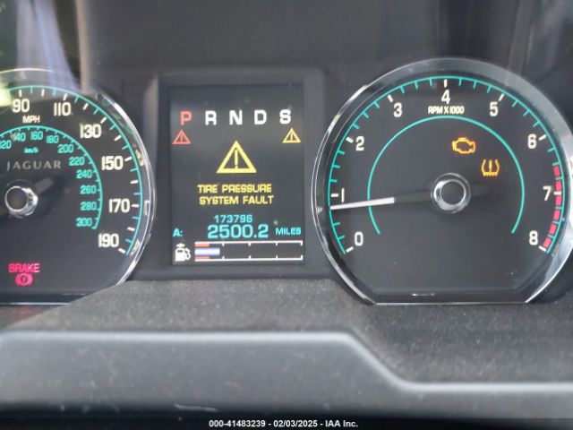 2013 JAGUAR XF SAJWA0E74D8S62917 Photo 6