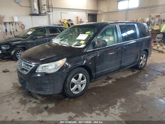 2010 Volkswagen Routan Se მანქანა იყიდება აუქციონზე, vin: 2V4RW3D18AR295937, აუქციონის ნომერი: 41483252