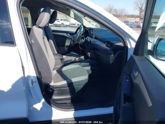 1FMCU9G68LUC02237 Ford ESCAPE SE