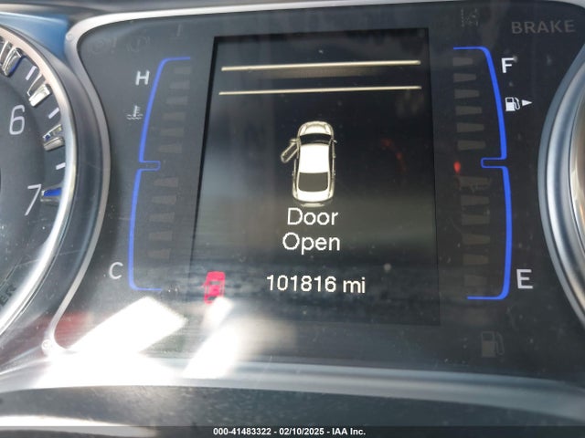Chrysler 200 Limited 2016 1C3CCCAB5GN113398 Image 15