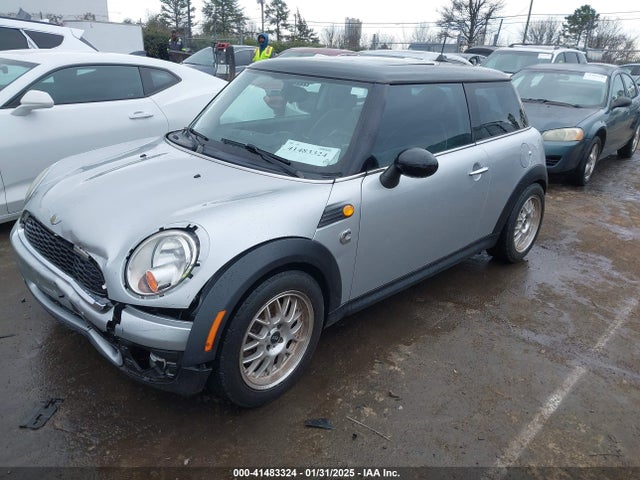 2007 MINI COOPER WMWMF33547TL67420 Photo 1