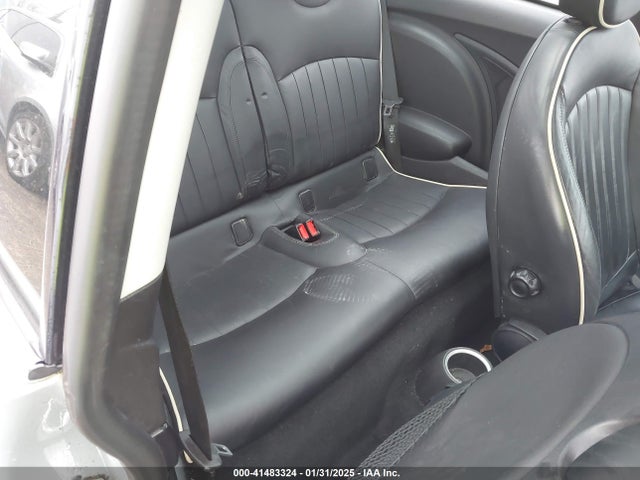 2007 MINI COOPER WMWMF33547TL67420 Photo 7