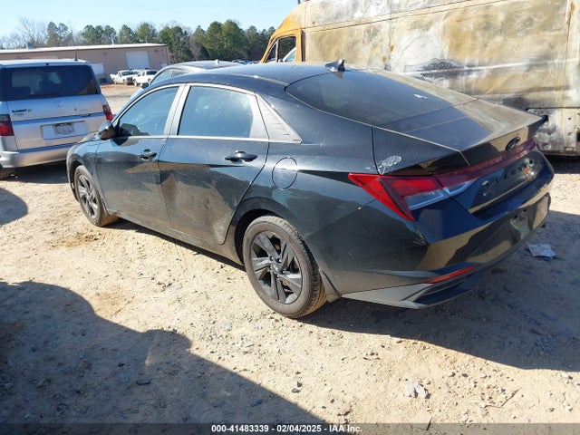 5NPLS4AG8NH086713 Hyundai ELANTRA SEL