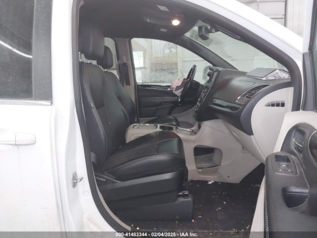 2C4RDGCGXLR179591 Dodge Grand Caravan Sxt