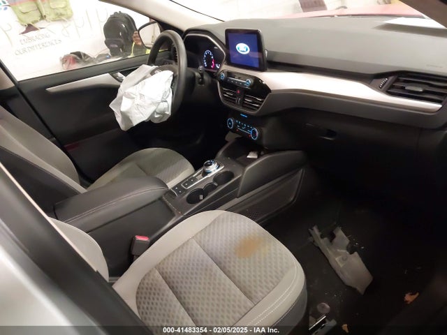 1FMCU9G66LUA69879 Ford ESCAPE SE
