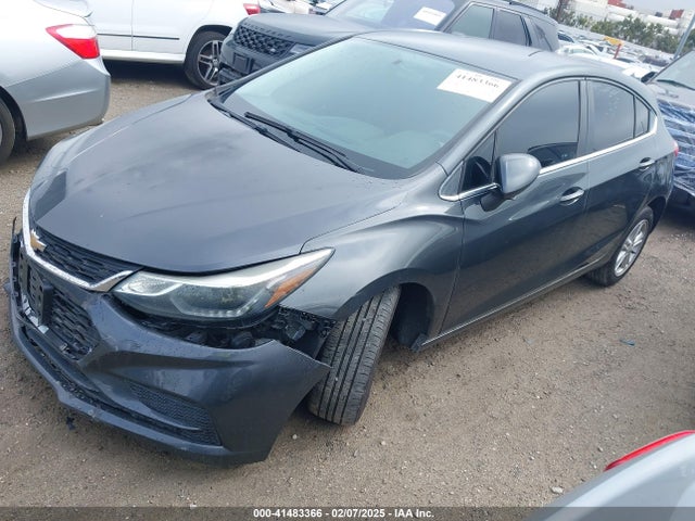 Chevrolet Cruze Lt Auto 2017 3G1BE6SM1HS582409 Image 2