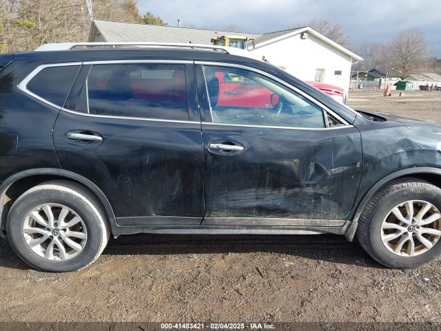 JN8AT2MV4JW305677 Nissan ROGUE SV