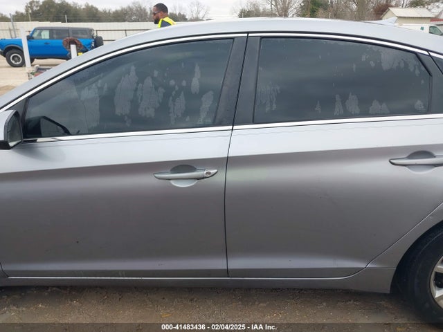 Hyundai SONATA SE 2015 5NPE24AF2FH093464 Image 14