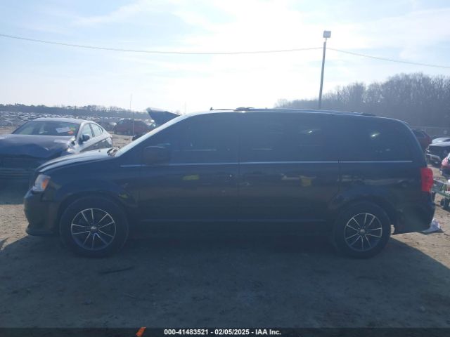 2C4RDGCG9HR649679 Dodge Grand Caravan Sxt