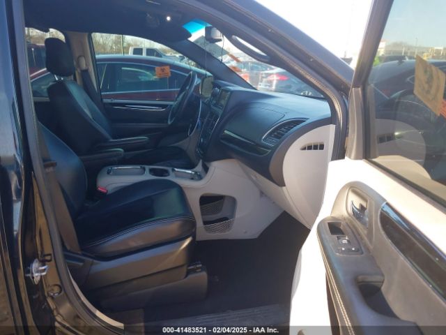 2C4RDGCG9HR649679 Dodge Grand Caravan Sxt