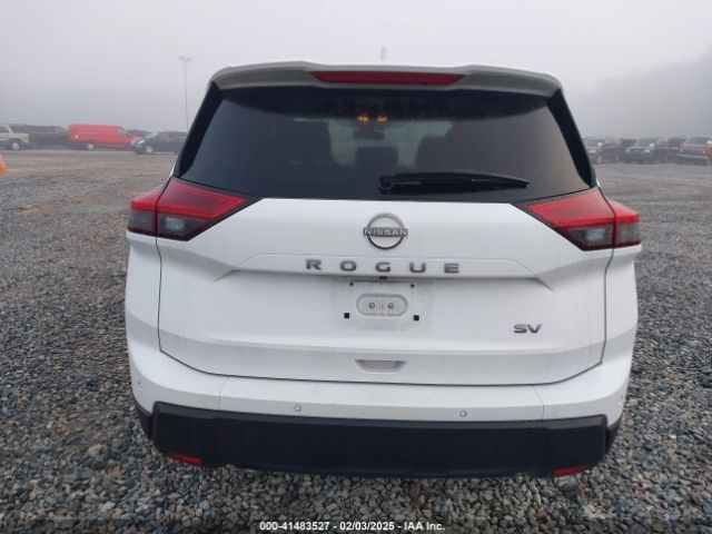 JN8BT3BA8RW355181 Nissan Rogue Sv Fwd