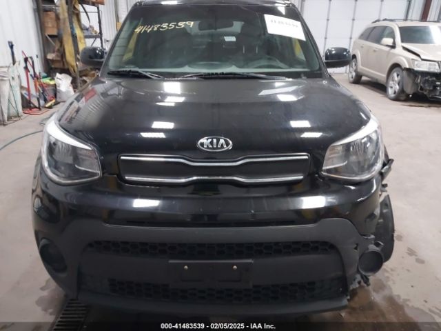 KNDJN2A2XH7411717 KIA Soul
