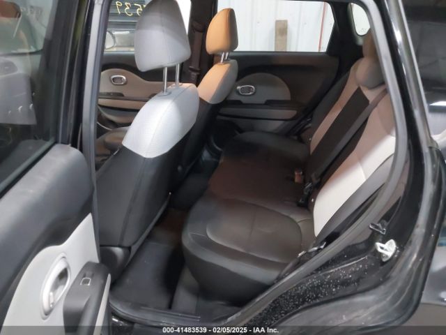 KNDJN2A2XH7411717 KIA Soul